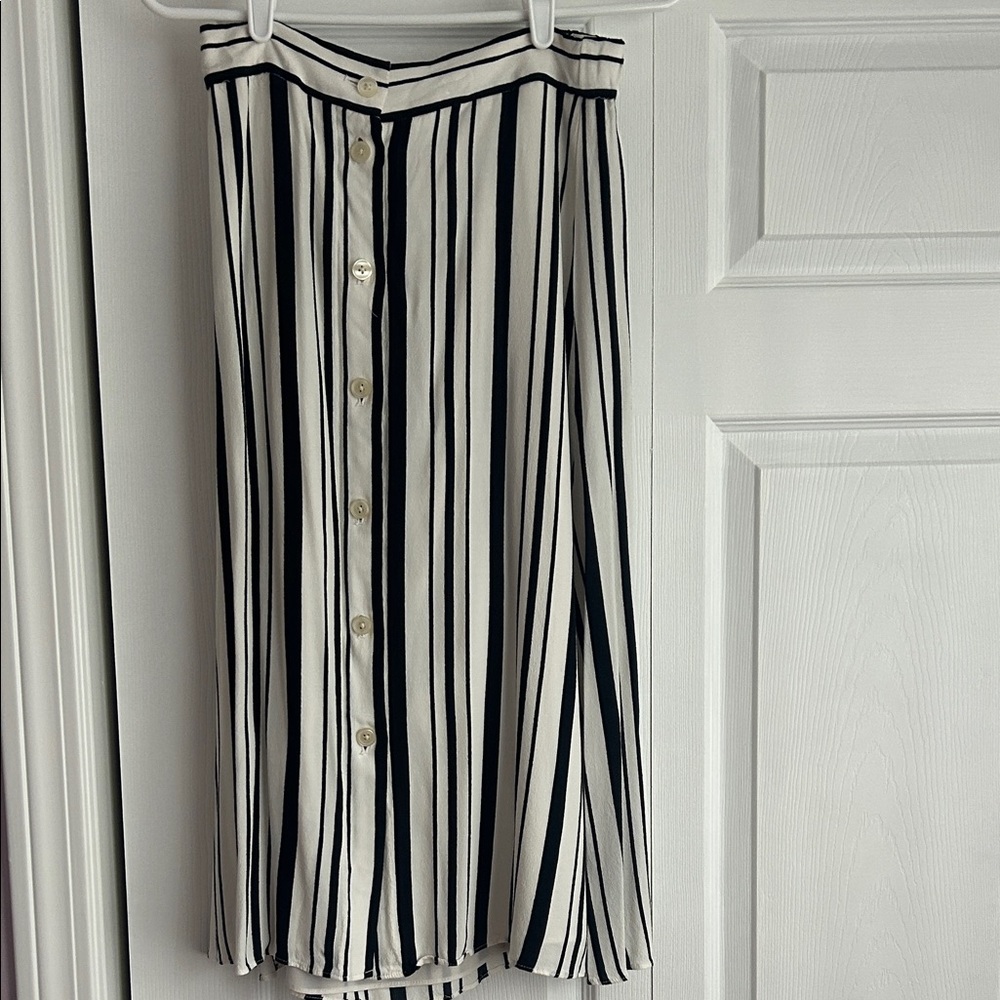 LN LOFT Black and White Vertical Stripe Button-Front Skirt